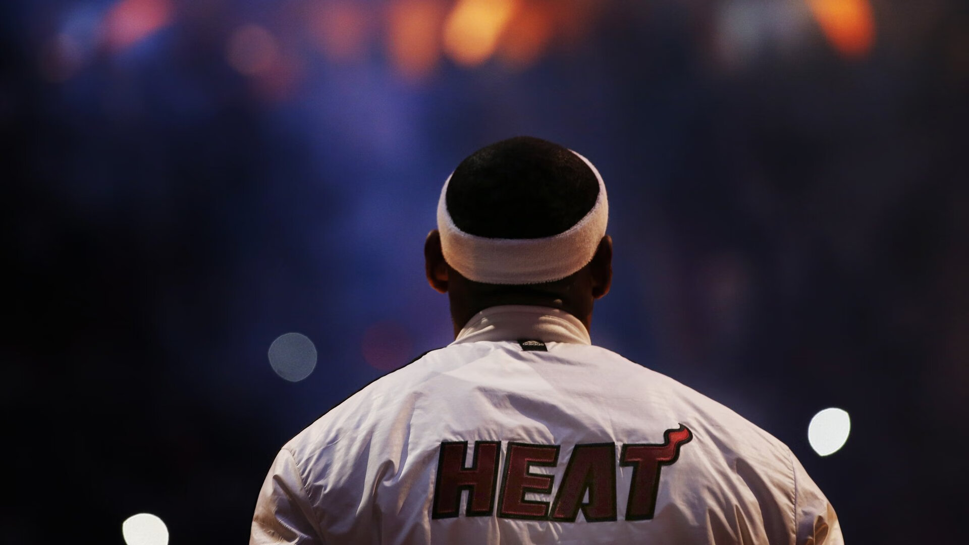 伤病潮：哪些关键球员可能缺席未来比赛？，nba球员缺席比赛有工资吗